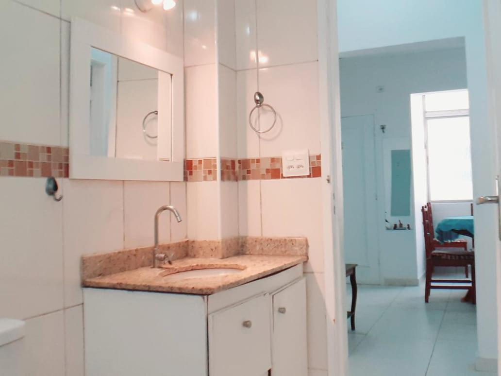 Apartamento Vento E Mar - 2 Quartos Com Sacada Na Quadra Da Praia Do Gonzaga 산토스 외부 사진