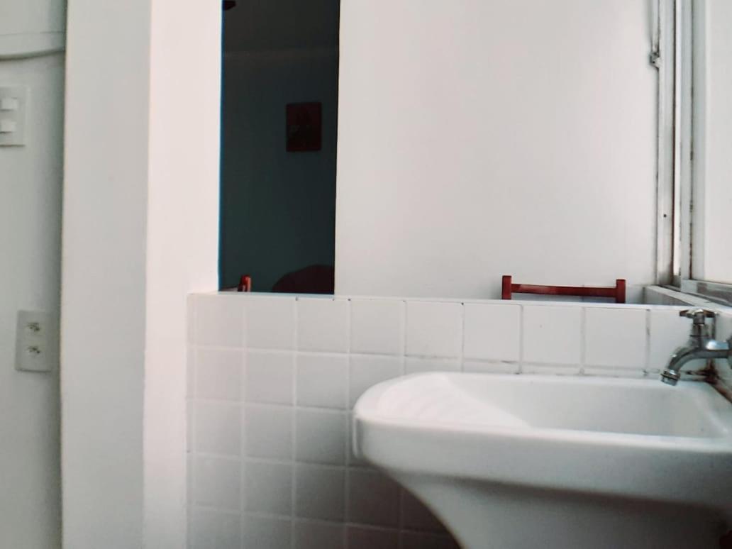 Apartamento Vento E Mar - 2 Quartos Com Sacada Na Quadra Da Praia Do Gonzaga 산토스 외부 사진