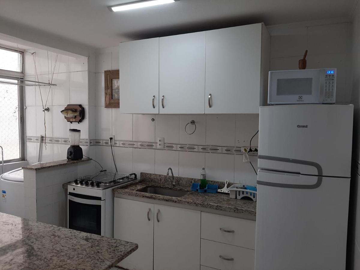 Apartamento Vento E Mar - 2 Quartos Com Sacada Na Quadra Da Praia Do Gonzaga 산토스 외부 사진